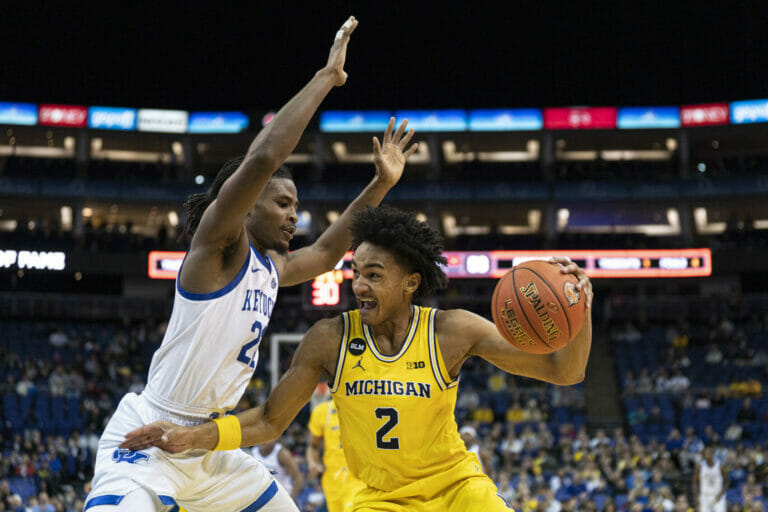 Kobe Bufkin playing for Michigan, 2022-23