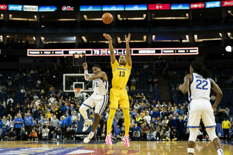 Jett Howard playing for Michigan, 2022-23