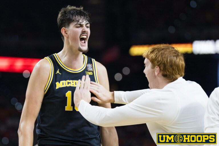 Aday Mara’s career night powers Michigan past Arizona in dominant fashion